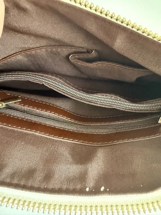 Salvatore Ferragamo White and Dusty Rose Two-Tone Shoulder Bag - Picture 5 of 5